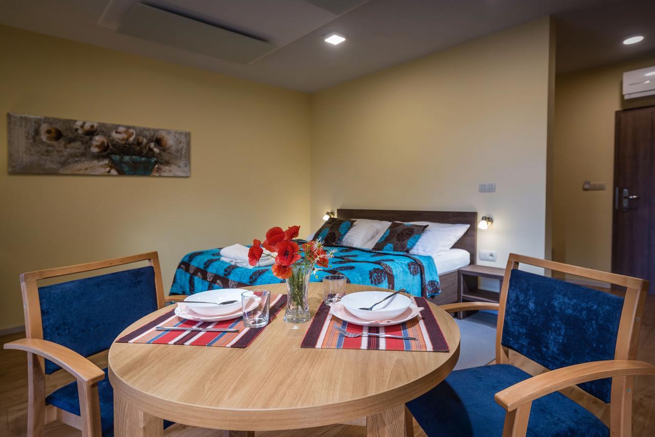 Apartmanovy Dom Krivan Bešeňová 外观 照片