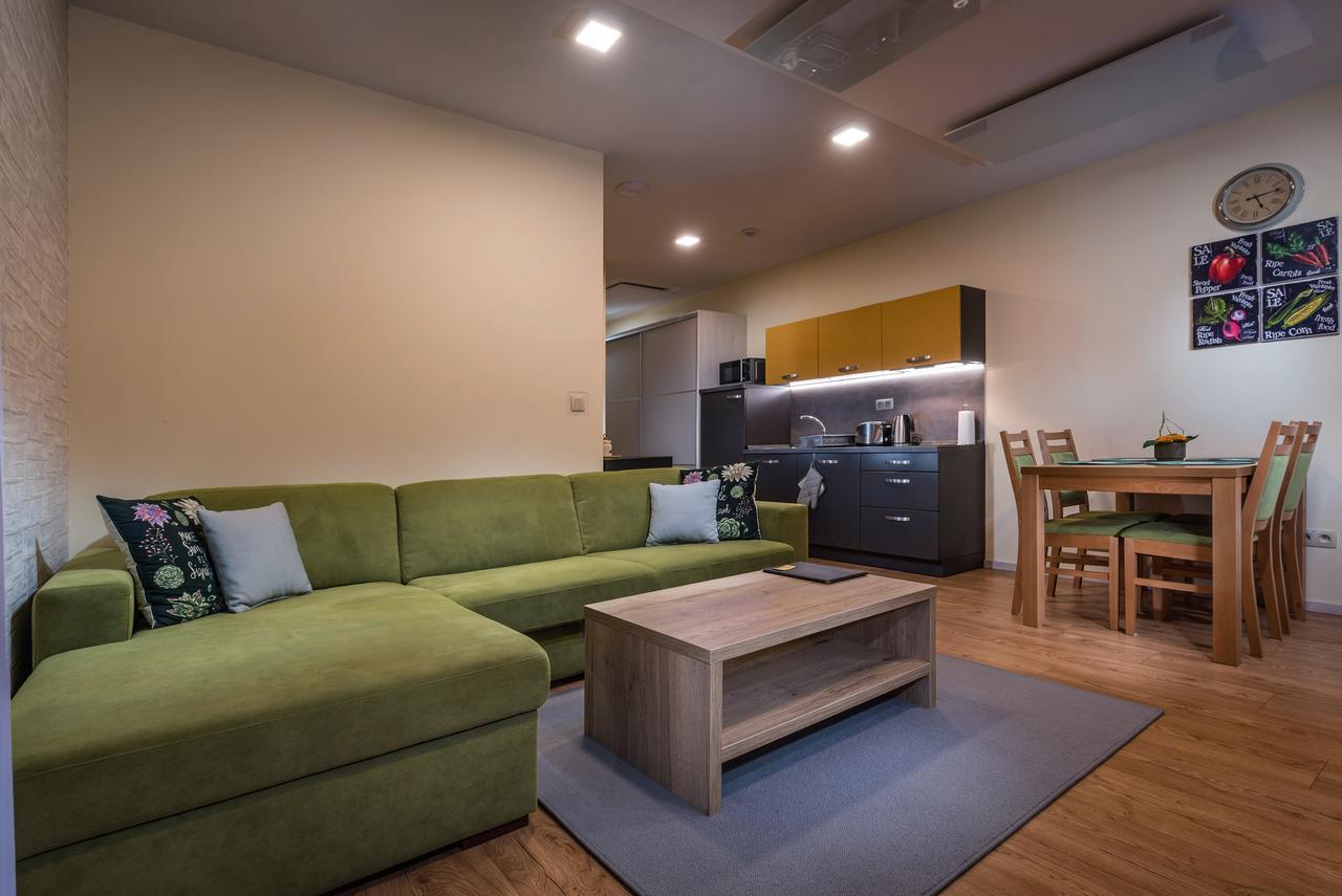 Apartmanovy Dom Krivan Bešeňová 外观 照片